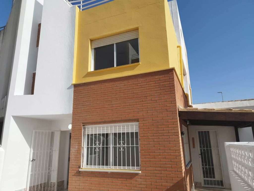 5327476_41233677.jpg